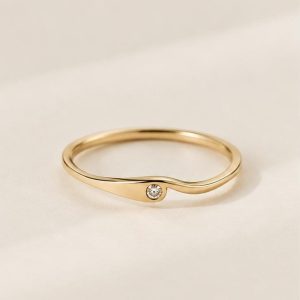 Lumiere Minimalist Ring